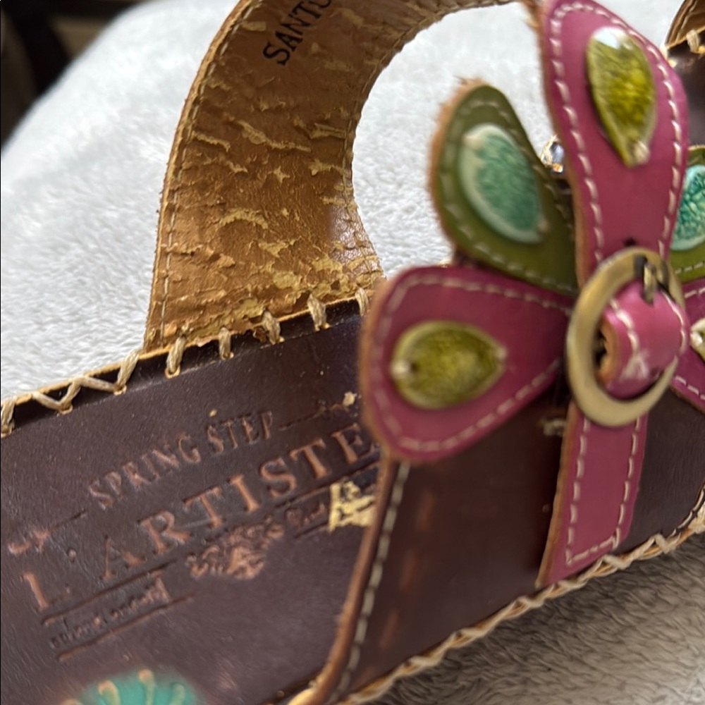 L'ATISTE Brown Floral Sandals - Picture 3 of 5